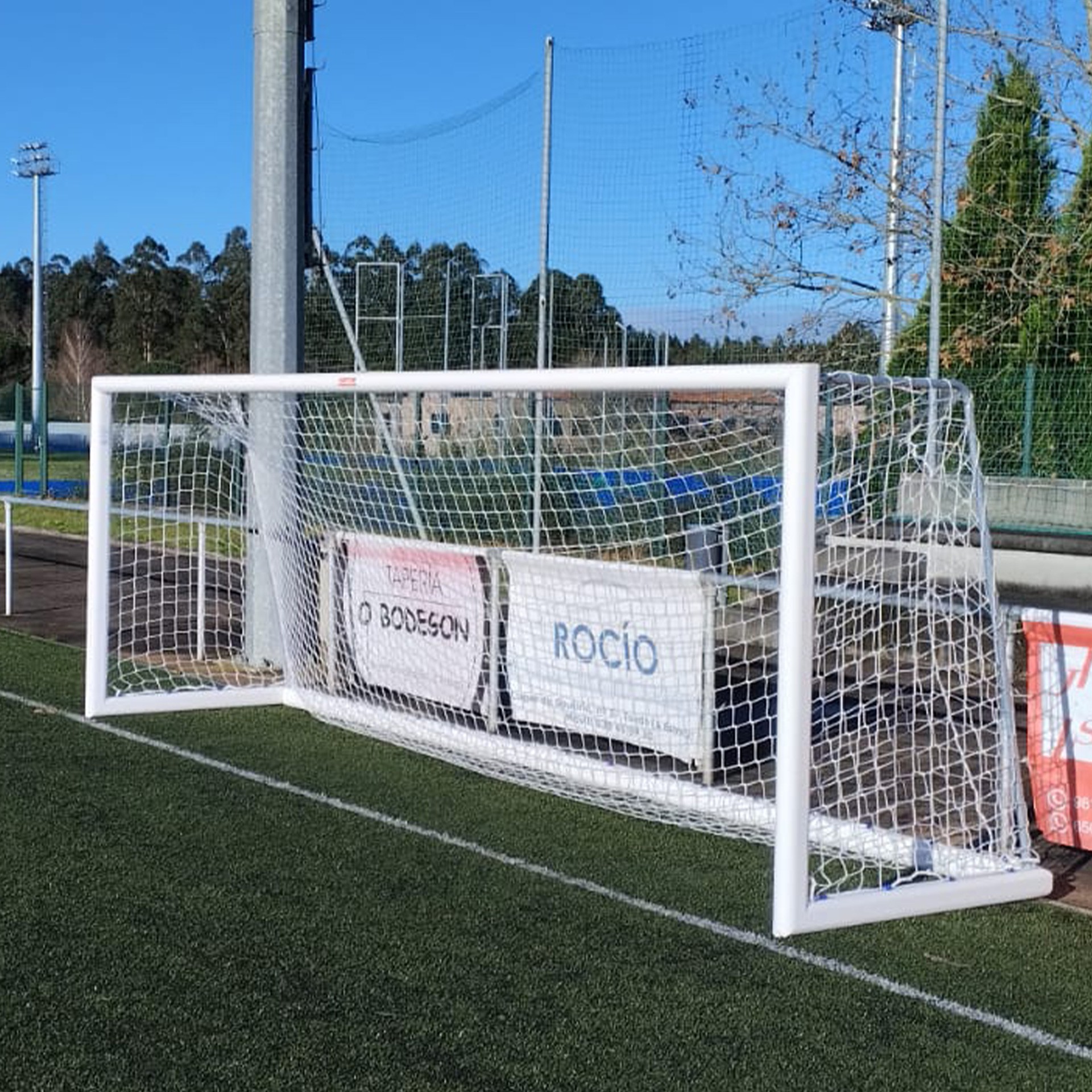 Juego porterías aluminio fútbol 7  120x100 mm trasladables