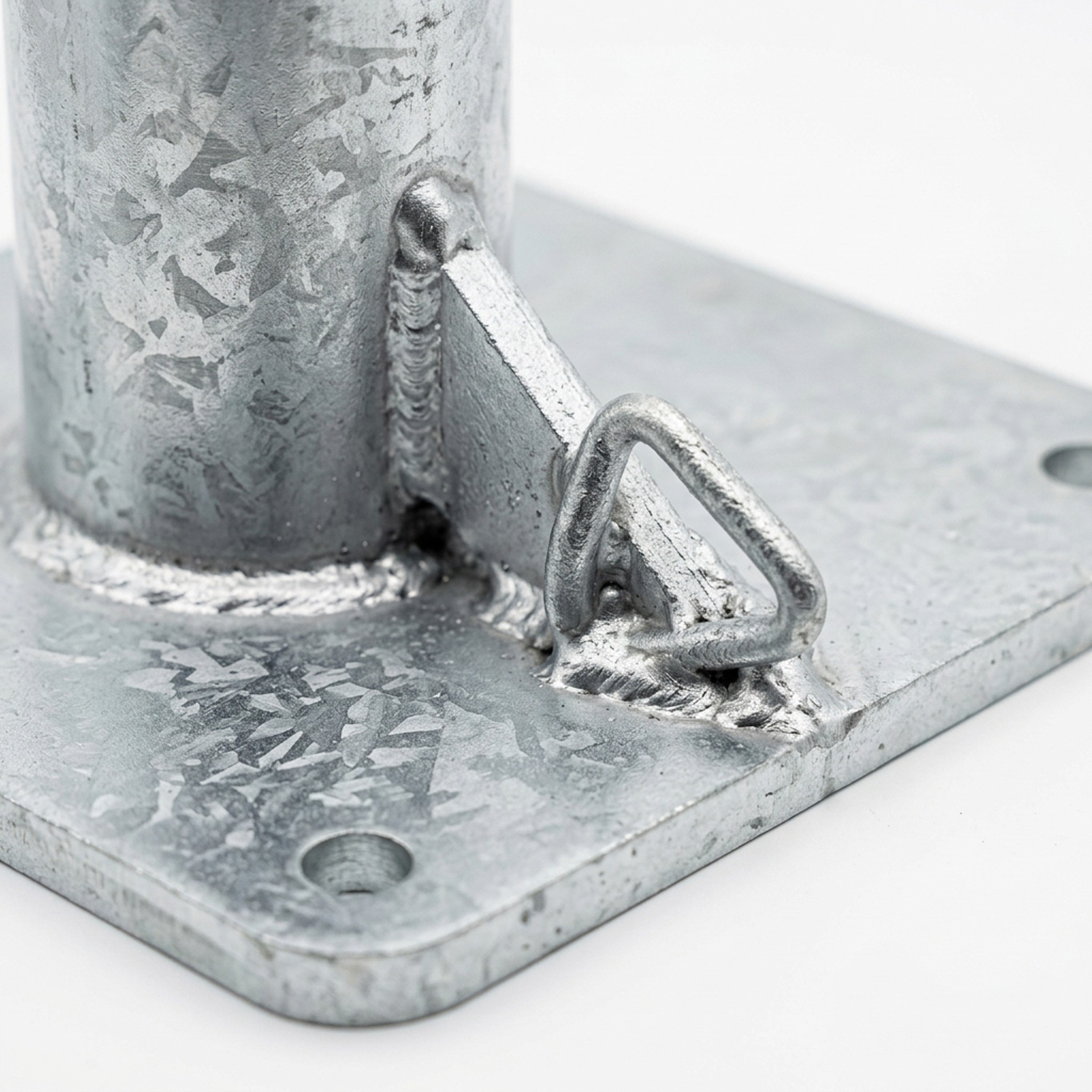 Poste metálico galvanizado 6m para red protección con pletina para atornillar - Imagen 3