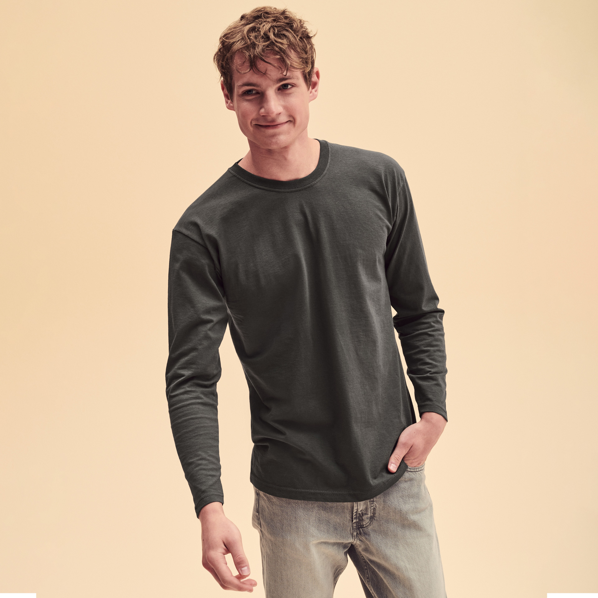 Camiseta fruit of the loom valueweight long sleeve - Imagen 17